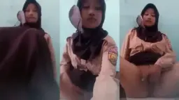 Gadis SM4 Toge ELus Meki 1